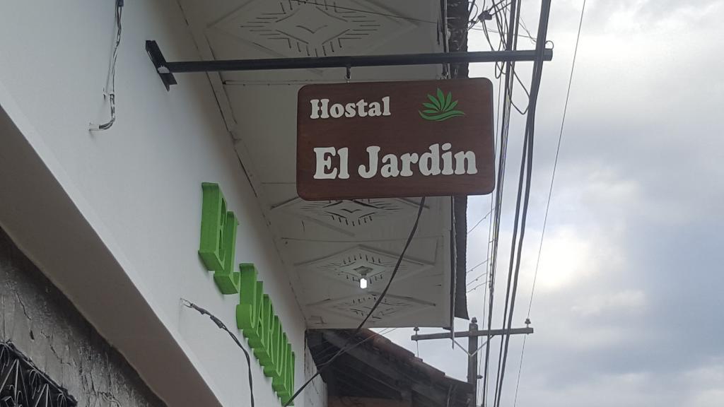 Hostal El Jardin León Exterior foto